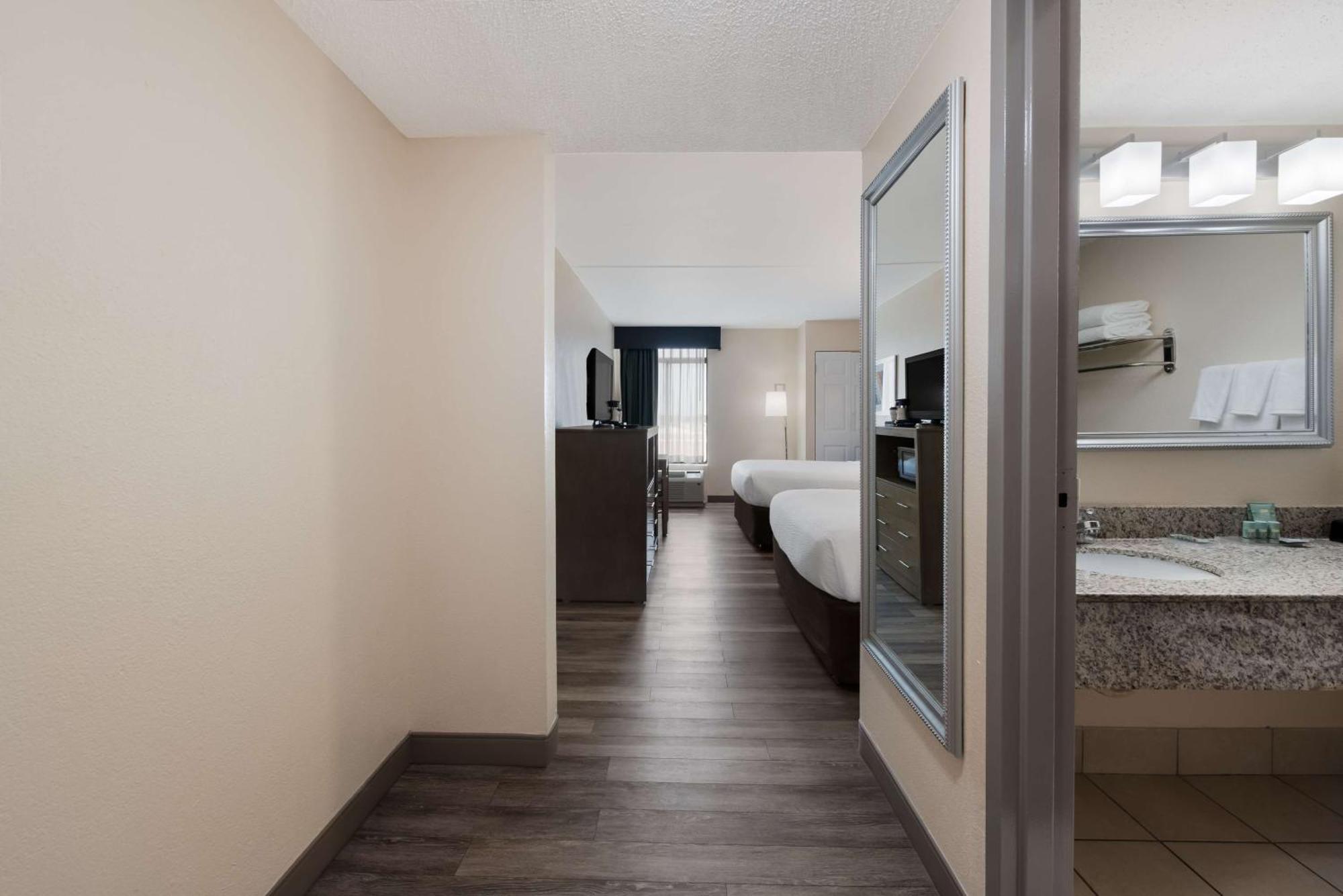 Best Western Hampton Coliseum Inn Zewnętrze zdjęcie