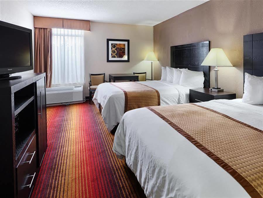 Best Western Hampton Coliseum Inn Zewnętrze zdjęcie